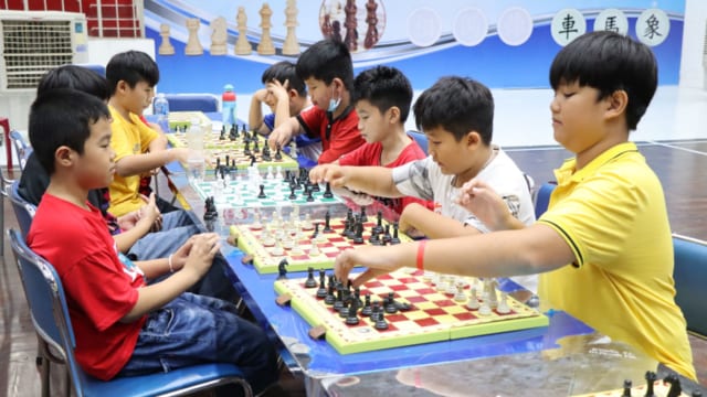 Phát triển phong trào chơi cờ vua trong thiếu nhi