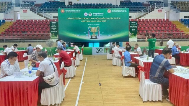 Cụ Dương Văn Lạo 85 tuổi dự giải cờ tướng trung cao tuổi quốc gia