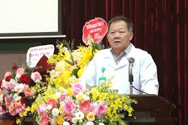 Giám đốc Bệnh viện Hữu nghị Việt Đức Dương Đức Hùng được phong hàm Phó Giáo sư