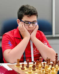 Yagiz Kaan Erdogmus gây chấn động khi lọt top 50 bảng xếp hạng cờ vua thế giới!