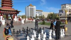 VÒNG QUANH THẾ GIỚI CỜ VUA – NGA